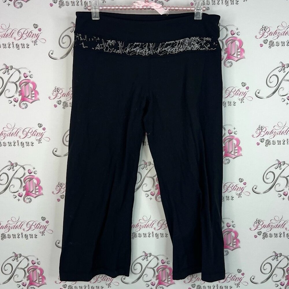 Lululemon capri reversible 2 way Black Yoga Pants with White Patterned Waistband